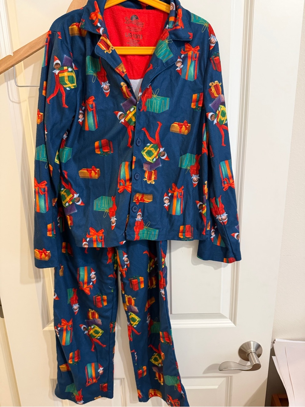 Elf holiday kids 2 piece pajama set size 10/12